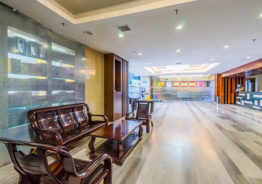 Гуанчжоу: Movie Star Hotel