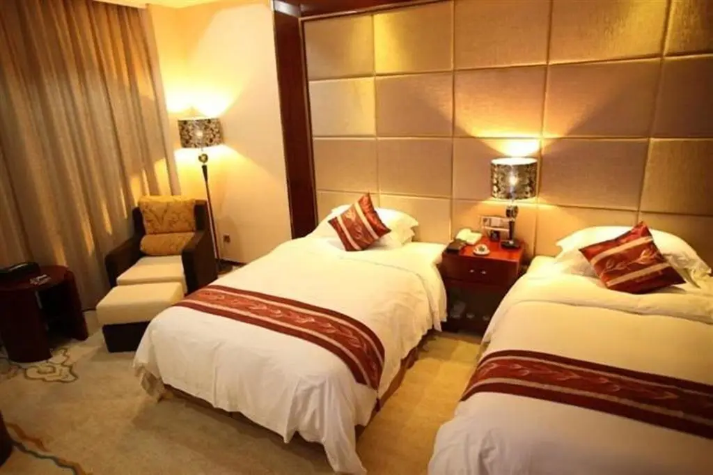 Шанхай: Senqin International Hotel