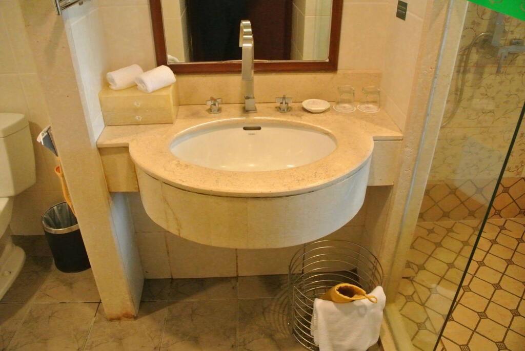 Хайкоу: HNA Business Hotel Downtown HaiKou