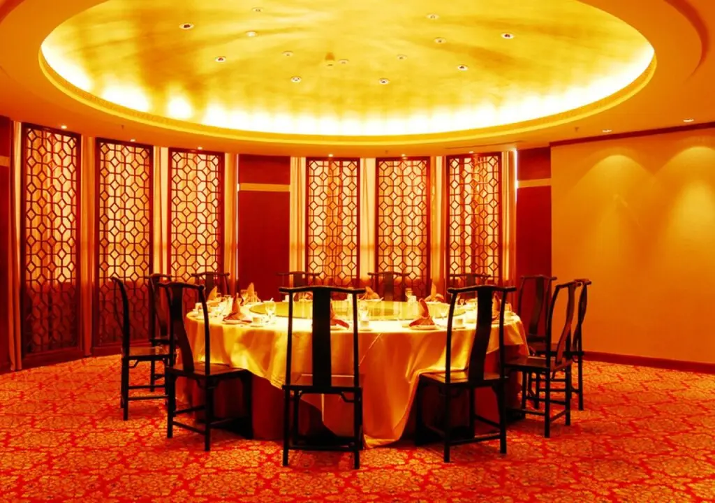 Шанхай: Shanghai Airlines Travel Hotel
