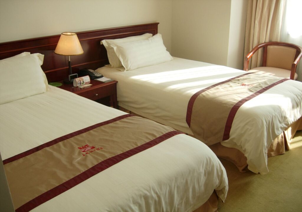 Шанхай: Shanghai Airlines Travel Hotel
