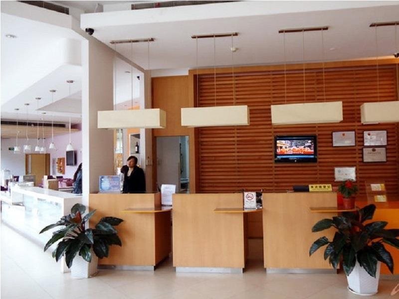 Гуанчжоу: Dragon Hotel 168 Huadu North Railway Station Branch