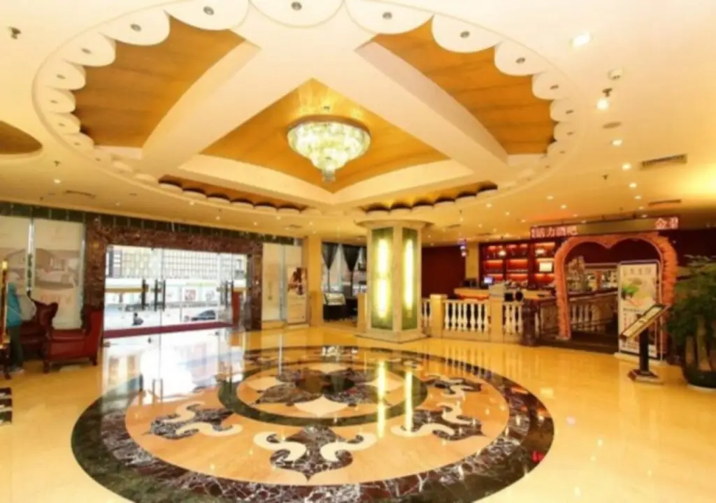 Шэньчжэнь: Vienna Hotel - Da Ju Yuan Branch