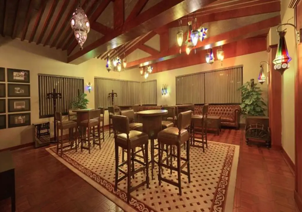 Гуйлинь: The White House Guilin
