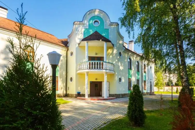 Быково: Отель Золотая Осень