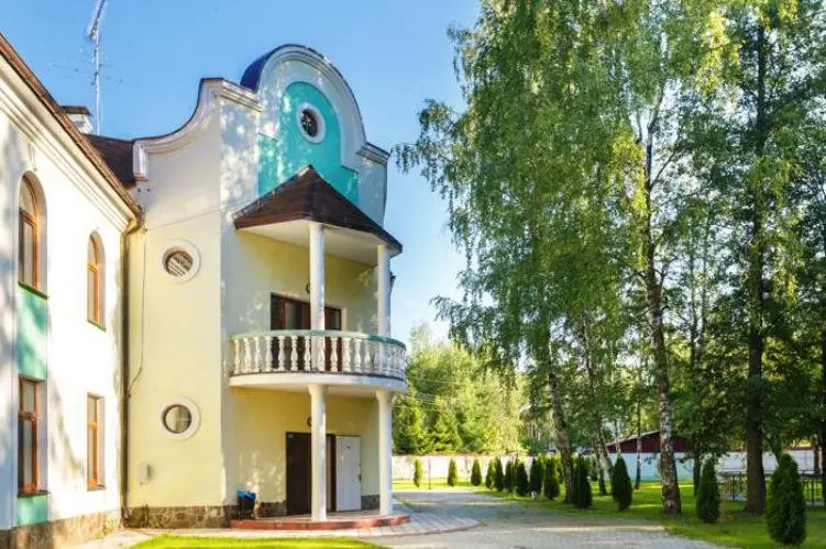 Быково: Отель Золотая Осень