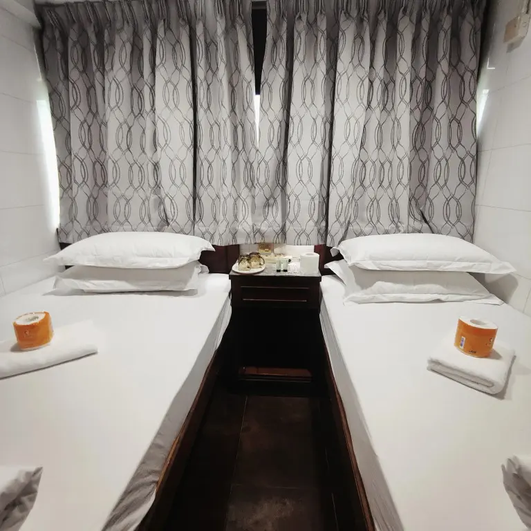 Гонконг: Four Seasons Guest House