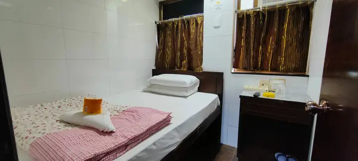 Гонконг: Four Seasons Guest House