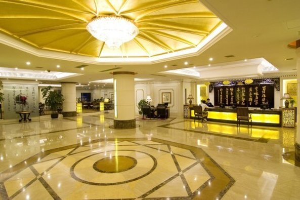 Чэнду: Universal House Golden Gulf Hotel