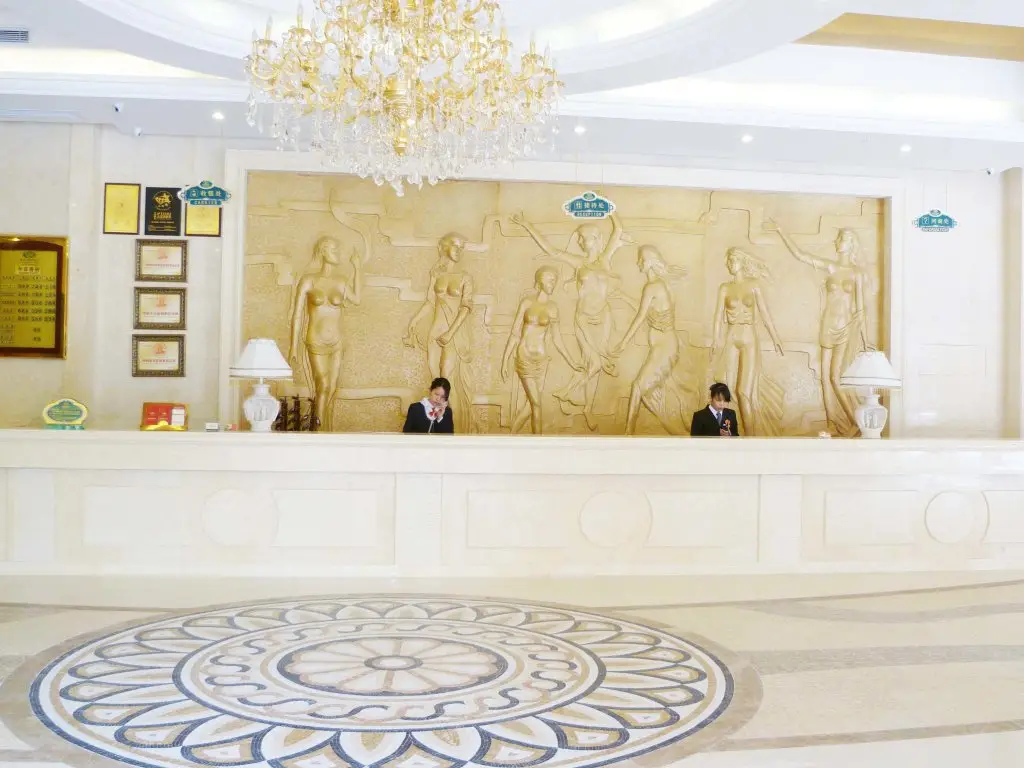 Шэньчжэнь: Vienna Hotel Shenzhen Longgang Shengping