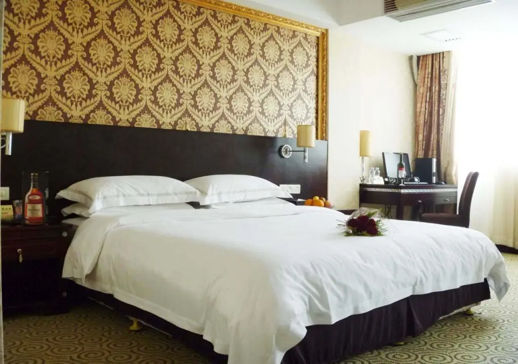 Шэньчжэнь: Vienna Hotel Shenzhen Longgang Shengping