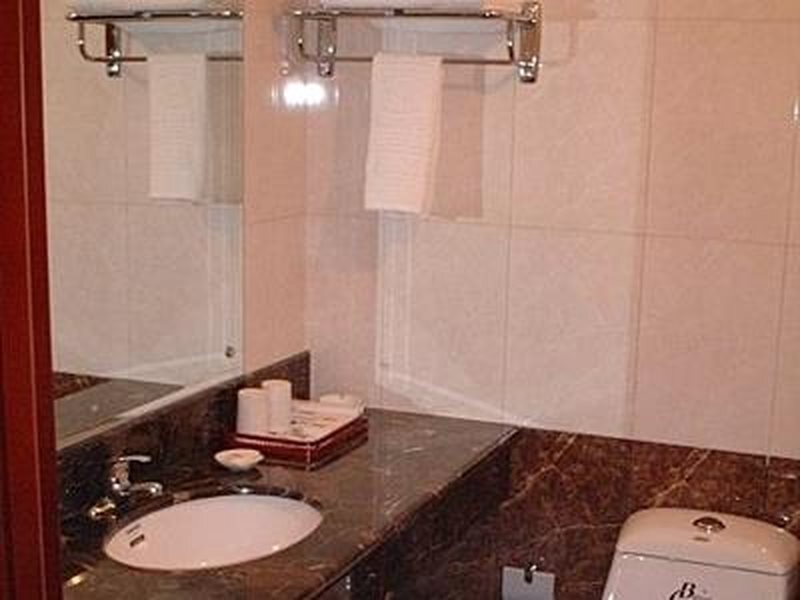 Пекин: Super 8 Hotel Beijing Yizhuang Tianbao