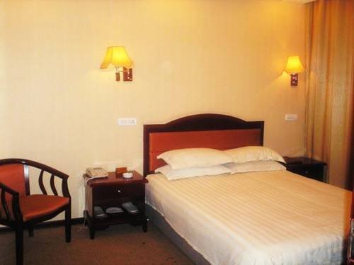 Шанхай: Shanghai Funing Hotel
