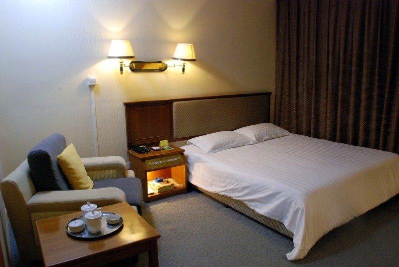Шанхай: Byfond Hotel