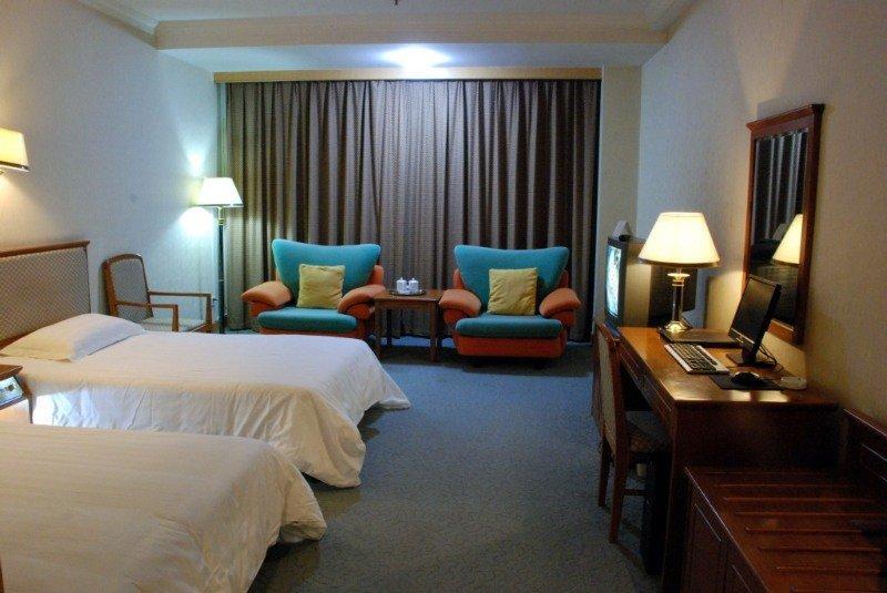 Шанхай: Byfond Hotel