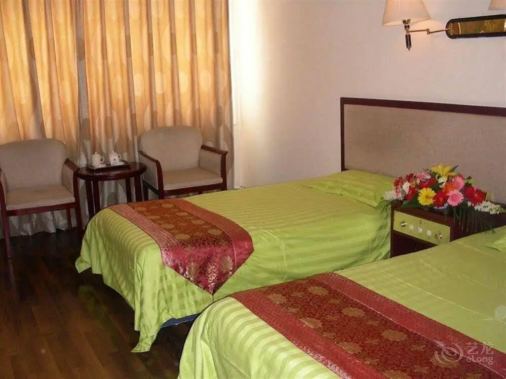Пекин: Zilong Hotel - Beijing
