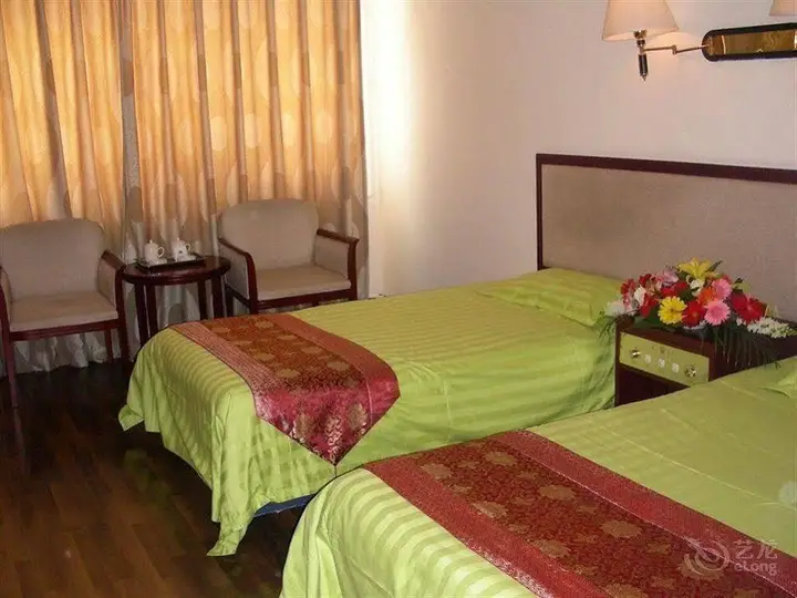 Пекин: Zilong Hotel - Beijing