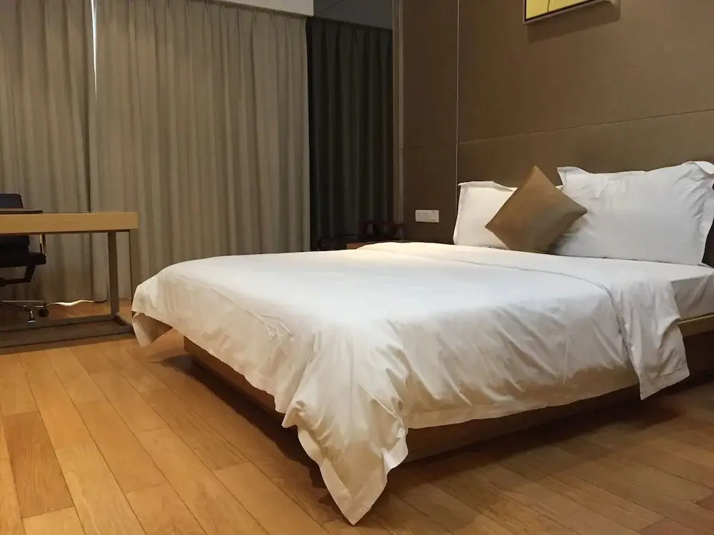 Гуанчжоу: Silin Residence Poly World Trading Center