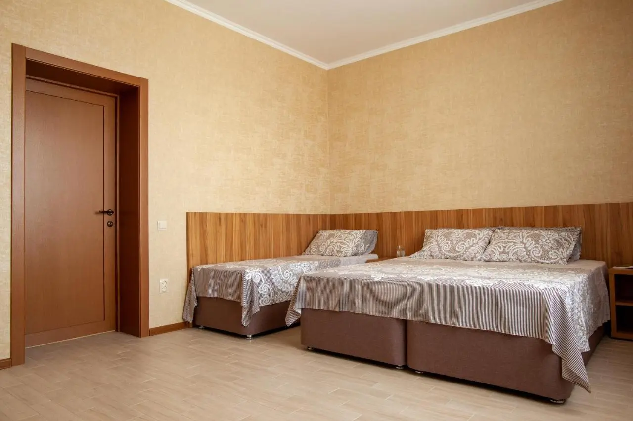 Витязево: Guest House on Turgeneva 188