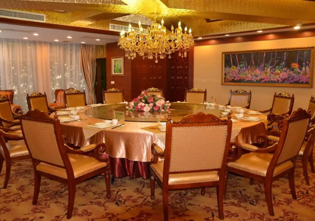 Гуанчжоу: Phoenix Mountain Hotel