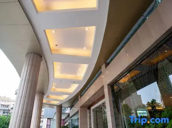 Чэнду: Nantai Crystal Hotel (Dayi High-Speed Railway Station)
