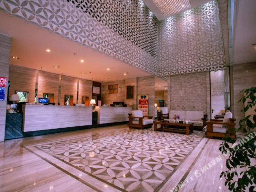 Чэнду: Nantai Crystal Hotel (Dayi High-Speed Railway Station)