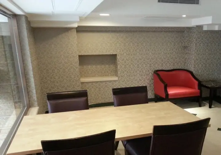 Гонконг: Lander Hotel Prince Edward