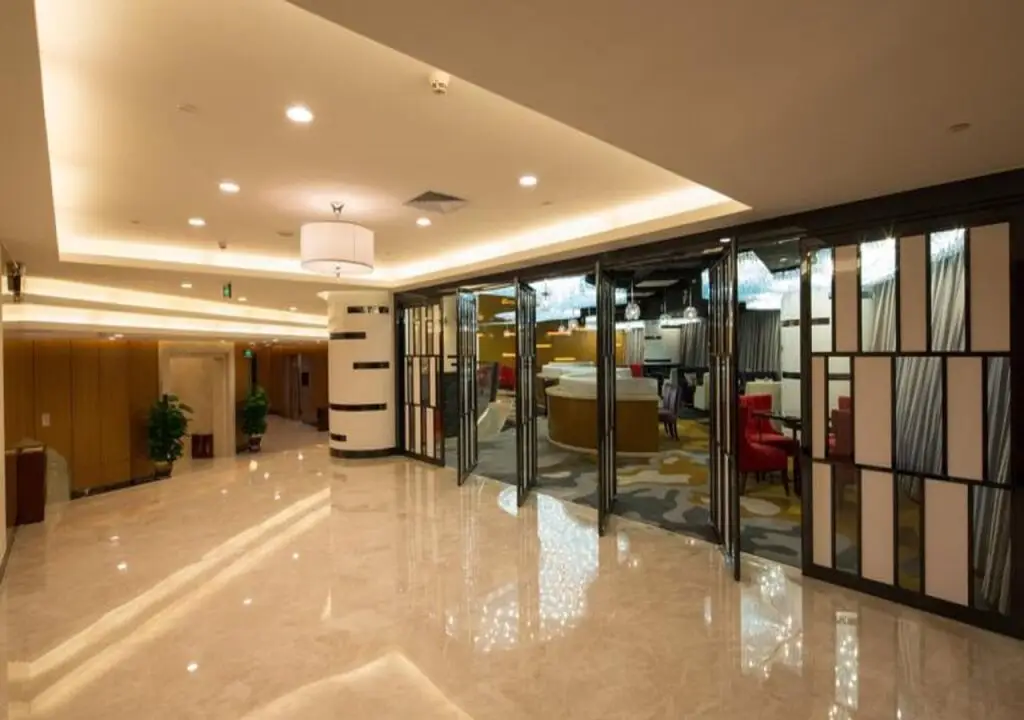 Шэньчжэнь: Grand Soluxe Zhongyou Hotel Shenzhen