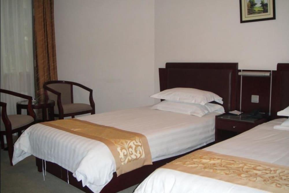 Шанхай: SHIFT International Exchange Center Hotel