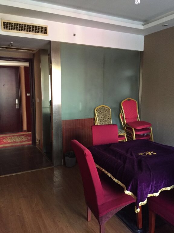 Иу: Yunding Hotel