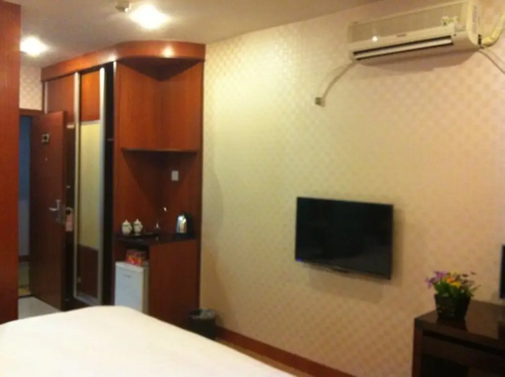 Шэньчжэнь: Golden Flower Hotel