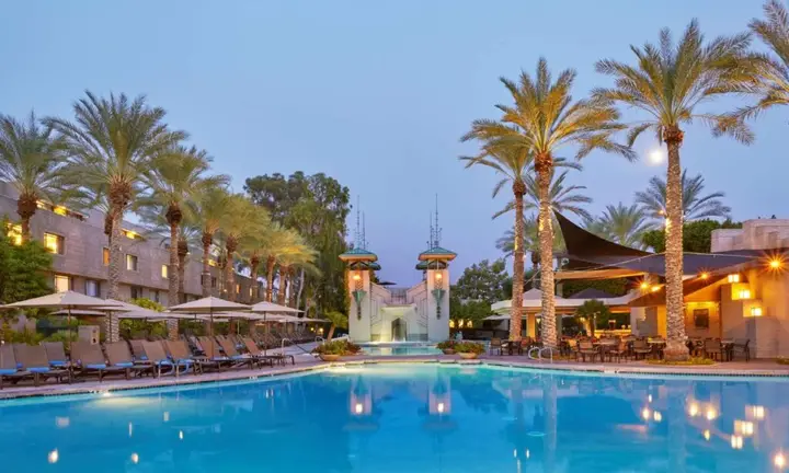 Далянь: Hilton Dalian