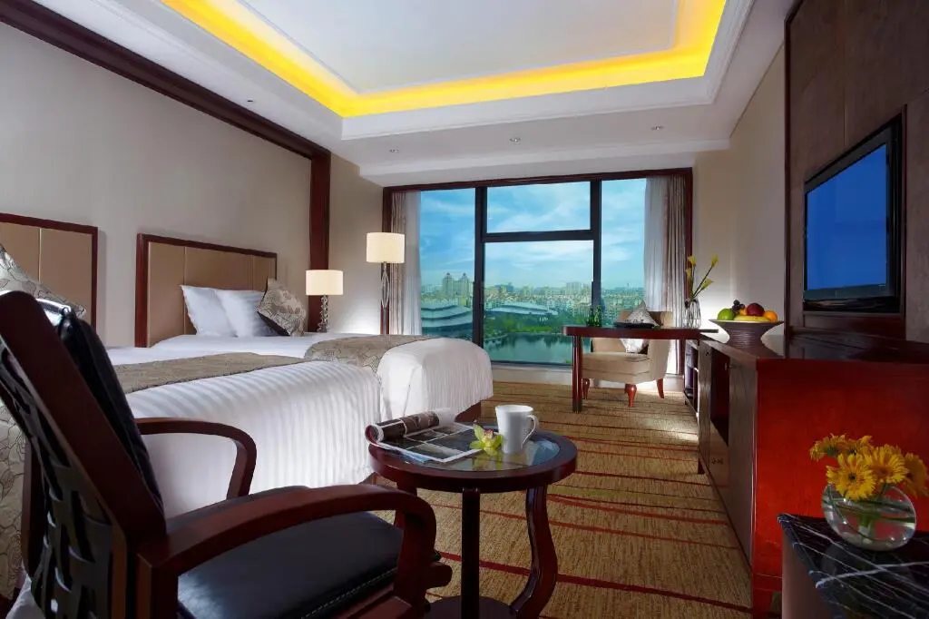 Ханчжоу: Grand New Century Hotel Canal Hangzhou