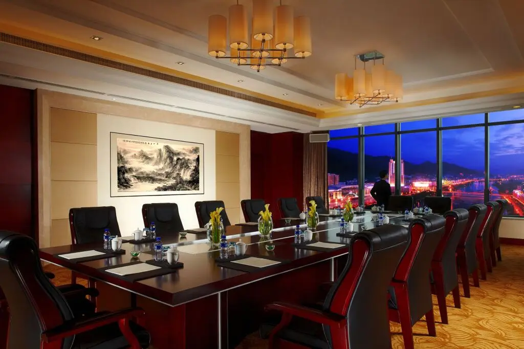 Ханчжоу: Grand New Century Hotel Canal Hangzhou