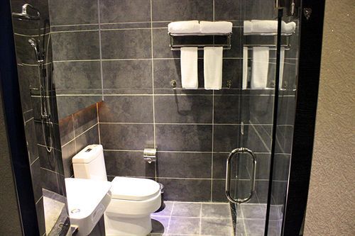 Чунцин: FX Hotel Chongqing Technology and Business University