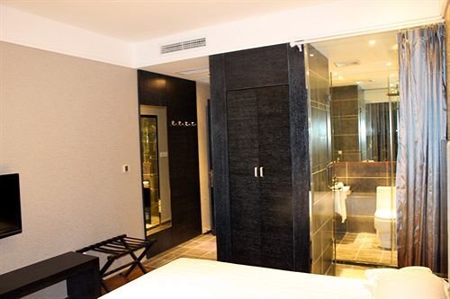Чунцин: FX Hotel Chongqing Technology and Business University