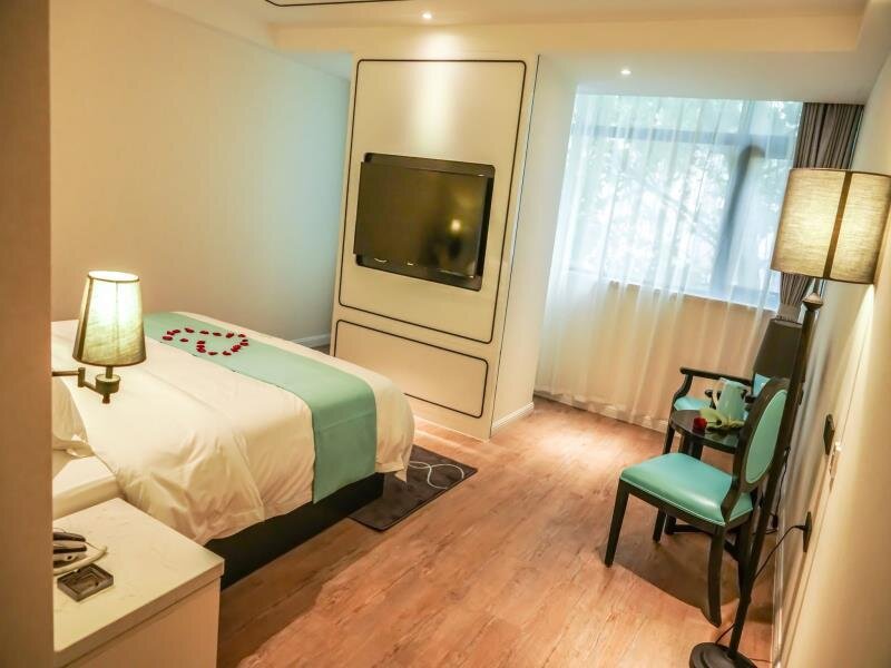 Циндао: Qinglong Business Hotel - Qingdao