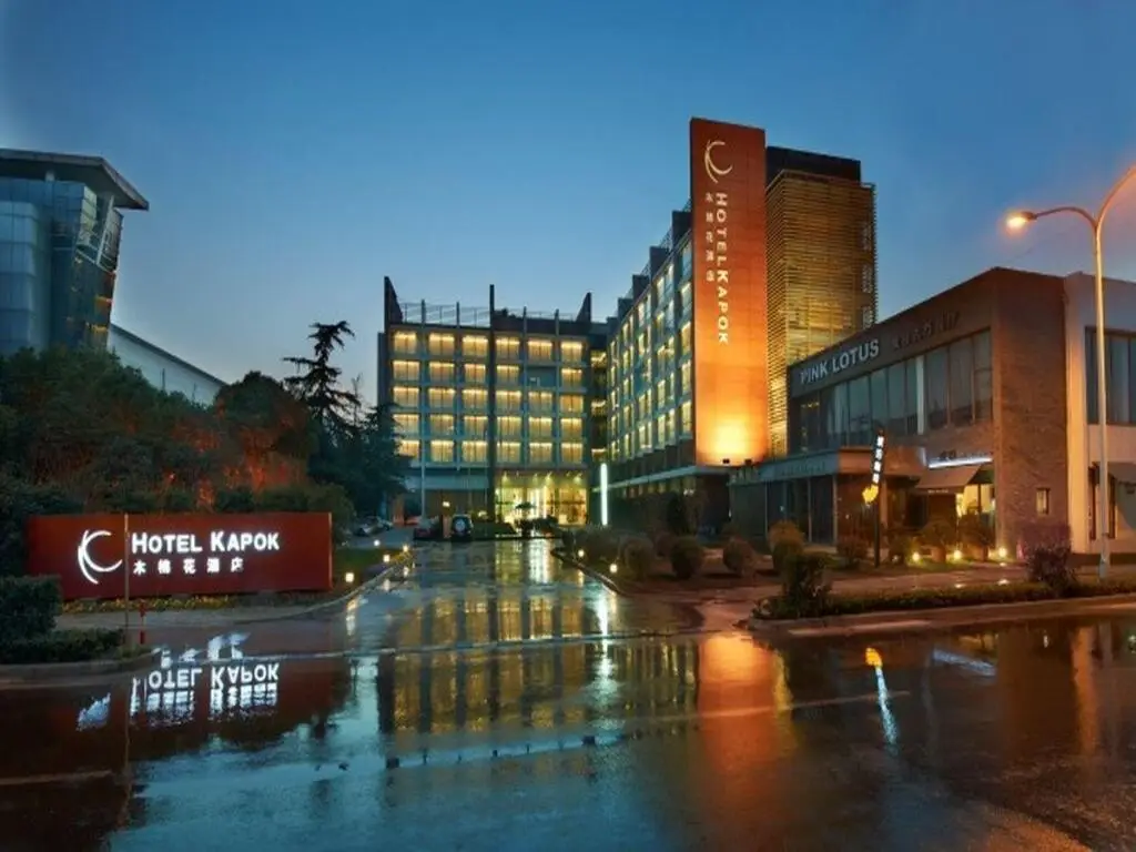 Уси: Hotel Kapok