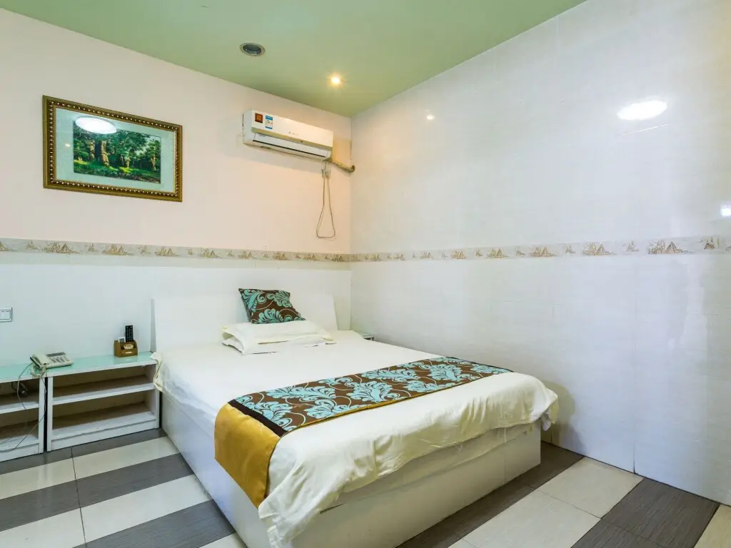 Шанхай: Shanghai Blue House Business Hotel