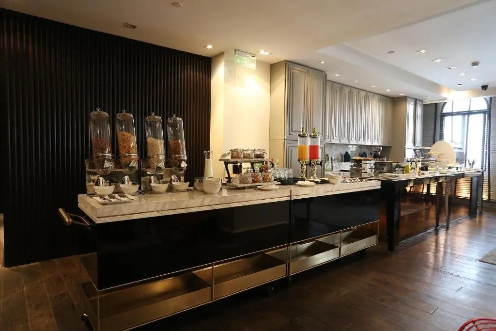 Шанхай: JingLai Bushe Hotel Bund Nanjing West Road Shanghai