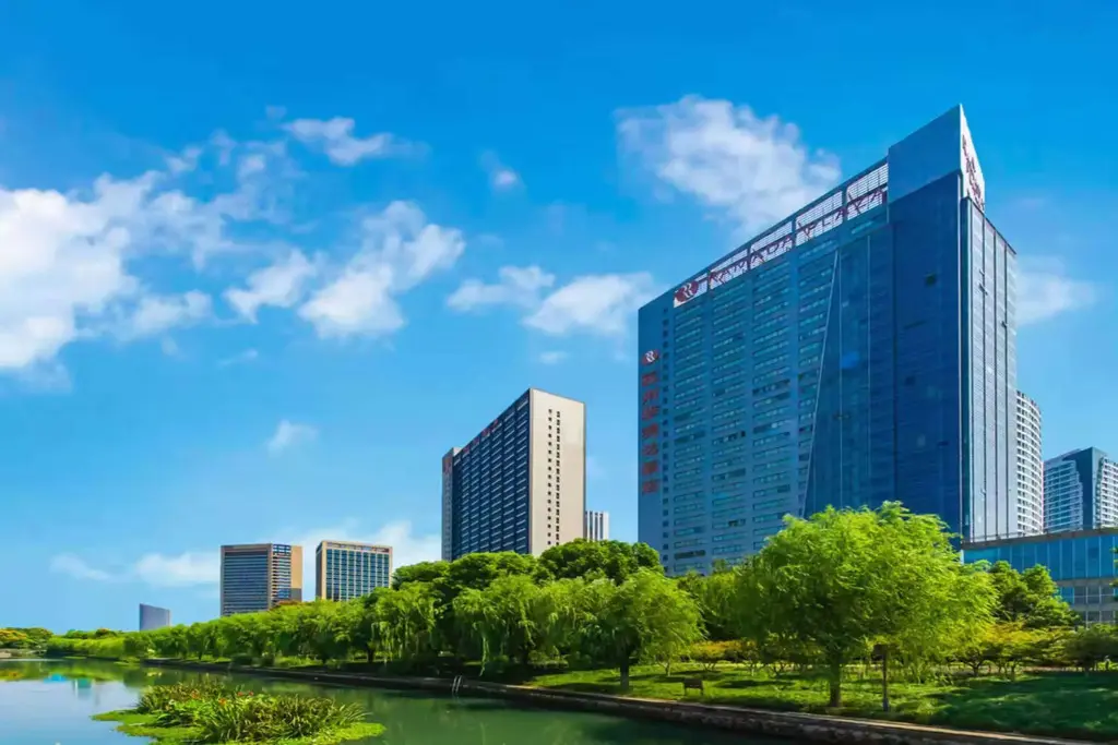 Ханчжоу: Ramada Plaza Riverside Hangzhou