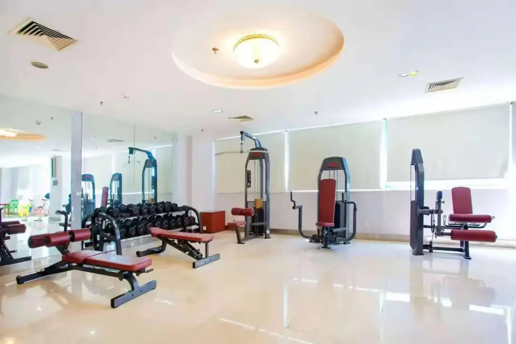 Ханчжоу: Ramada Plaza Riverside Hangzhou