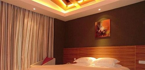 Цзясинь: Starway Hotel Tongxiang Xingzhou