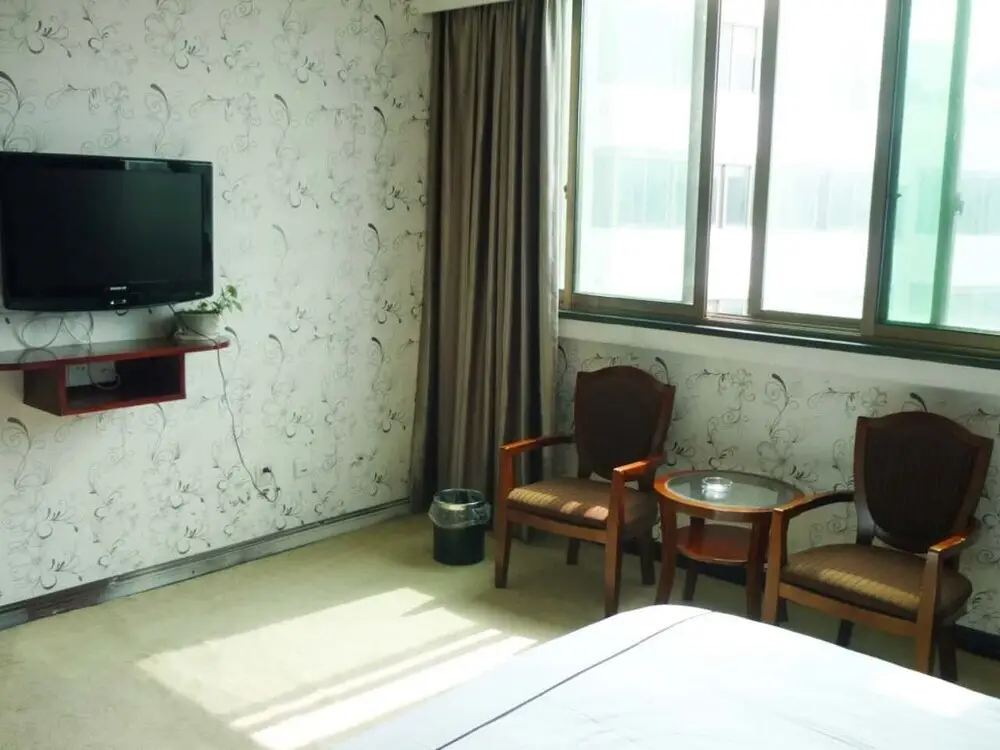 Иу: Yiwu Bairui Hotel