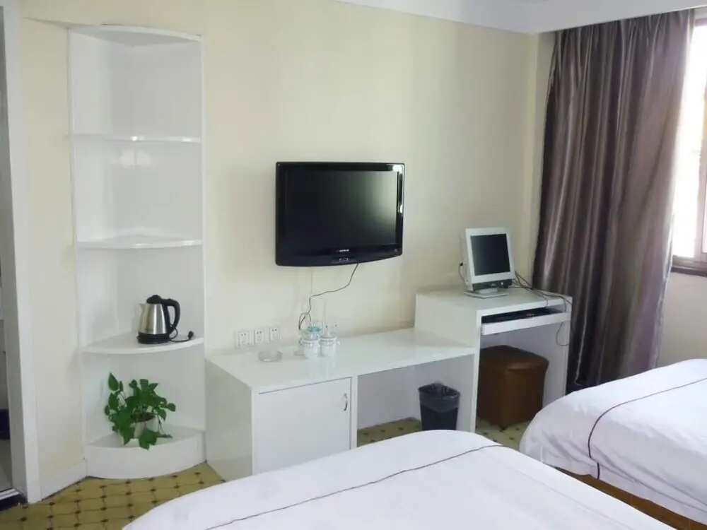 Иу: Yiwu Bairui Hotel