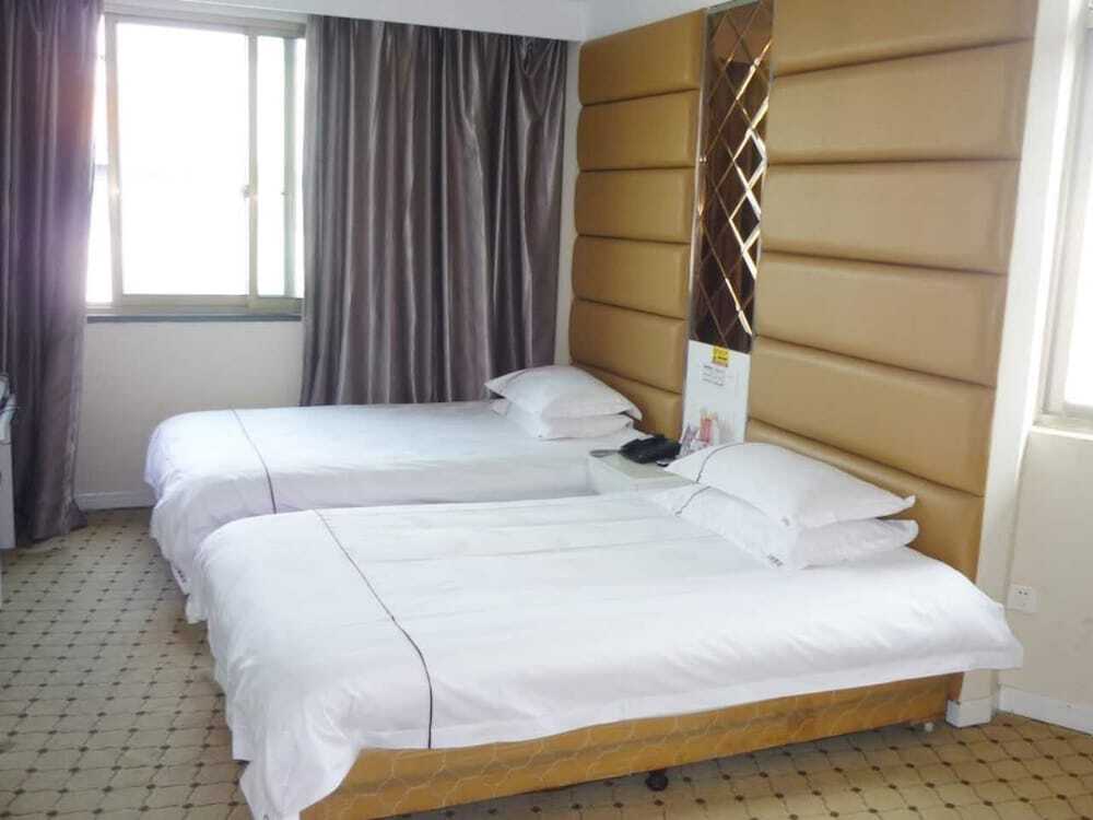 Иу: Yiwu Bairui Hotel