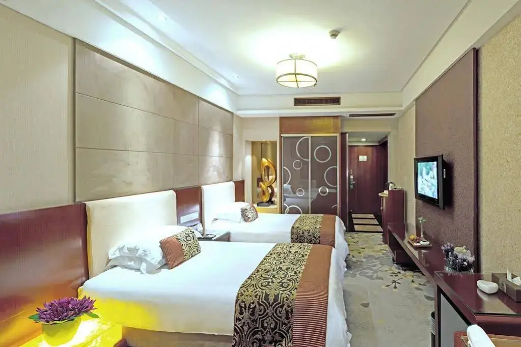 Иу: Ejon Intercontinental Hotel