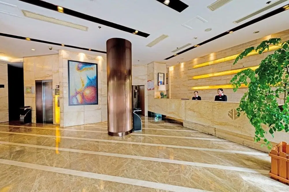 Иу: Ejon Kins Hotel