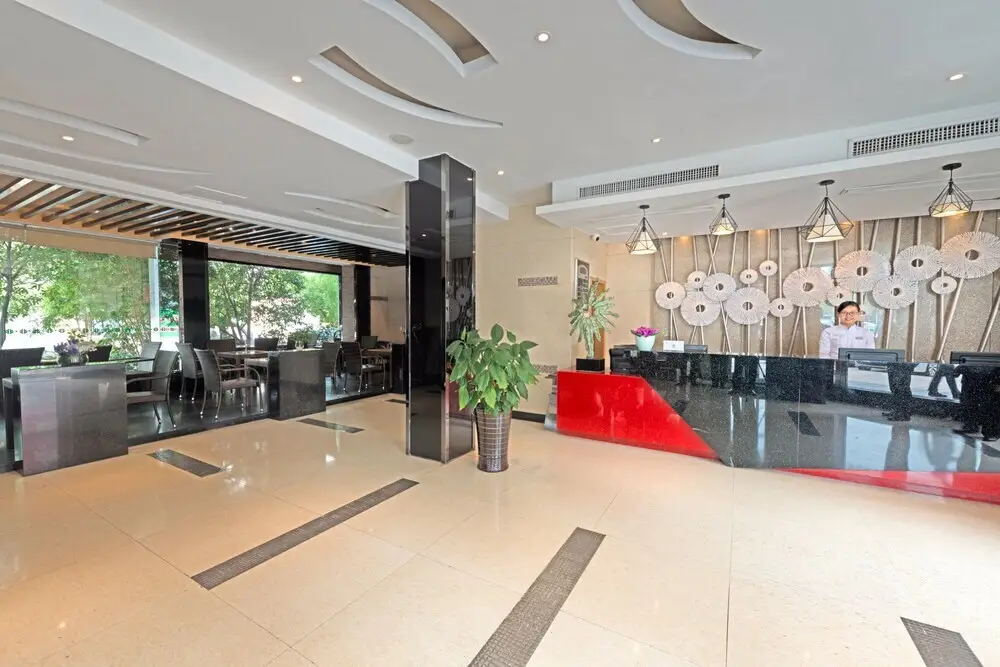 Иу: Ejon Fashion Hotel