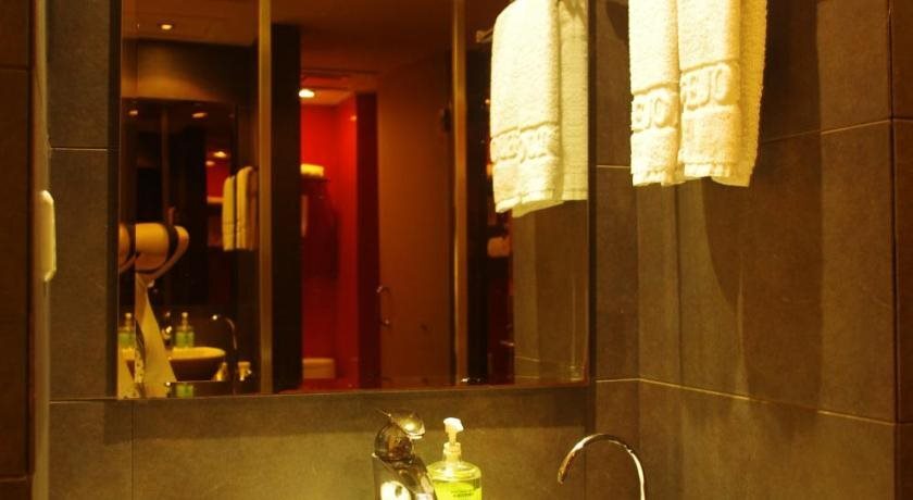 Иу: Ejon Fashion Hotel